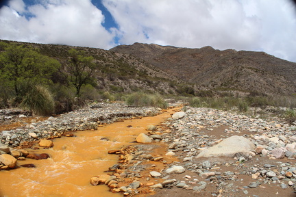 Trabajo de campo en cuencas varis de Velazco